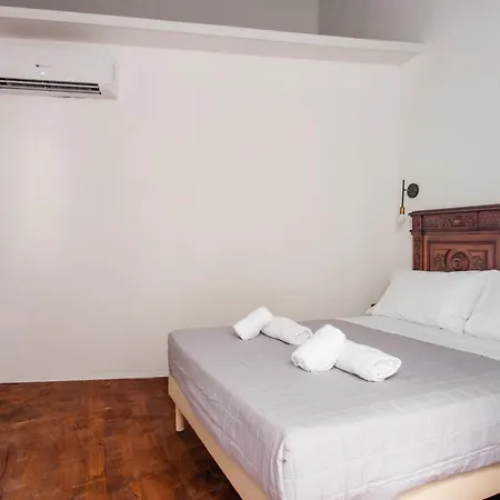 Velato Carafa Palace By Dimorra Πανσιόν