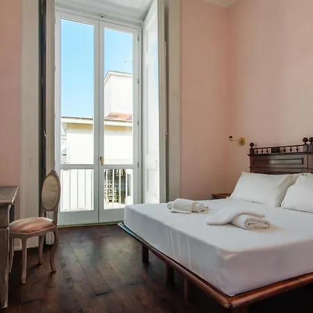 Velato Carafa Palace By Dimorra Πανσιόν